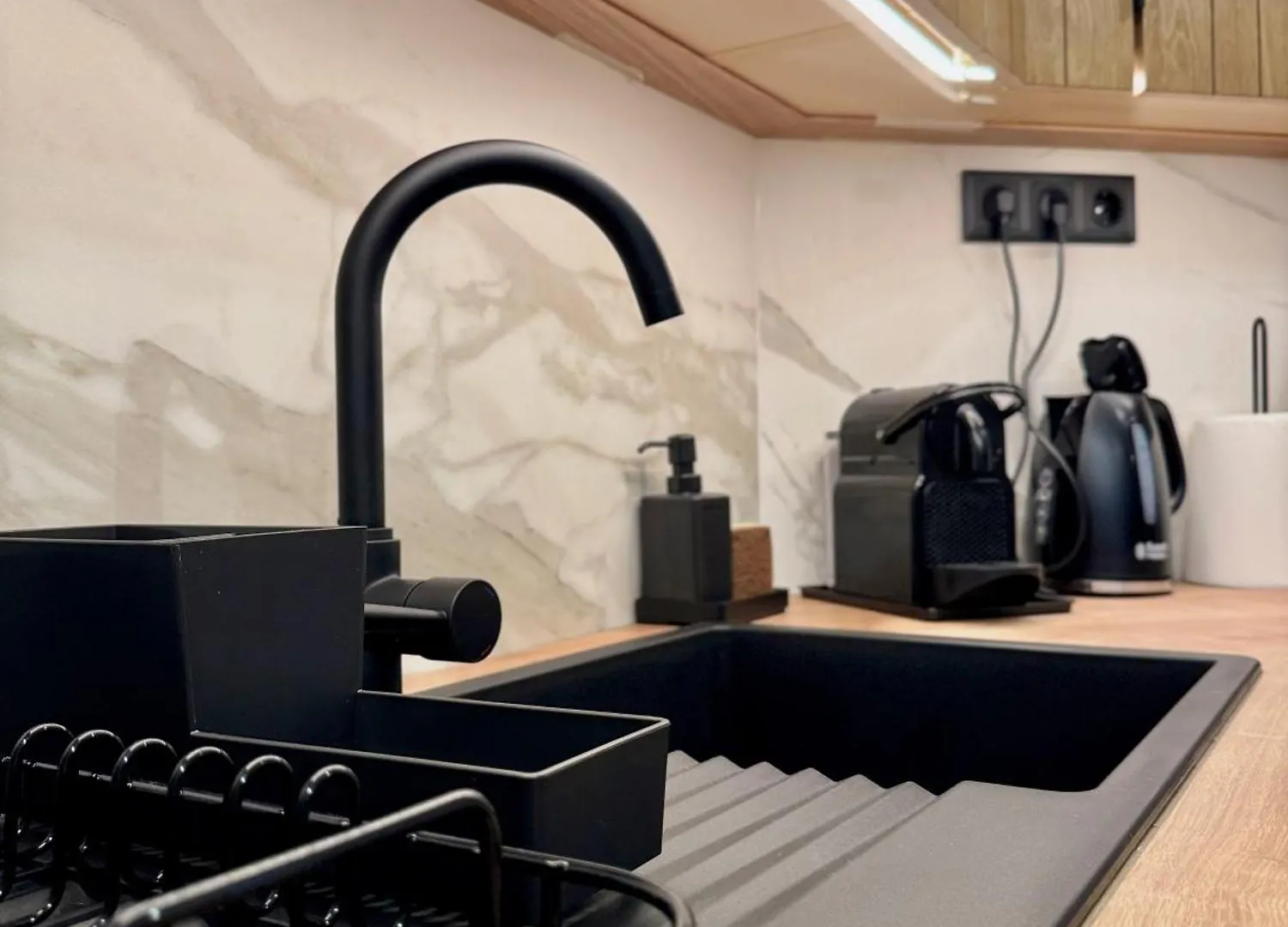 Standard Apartment By Hi5- Kiraly Beautiful Studio 부다페스트